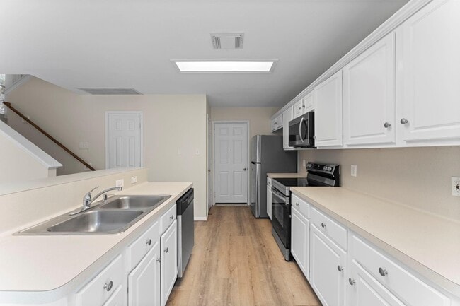 Photo - 7 Verbena Bend Pl