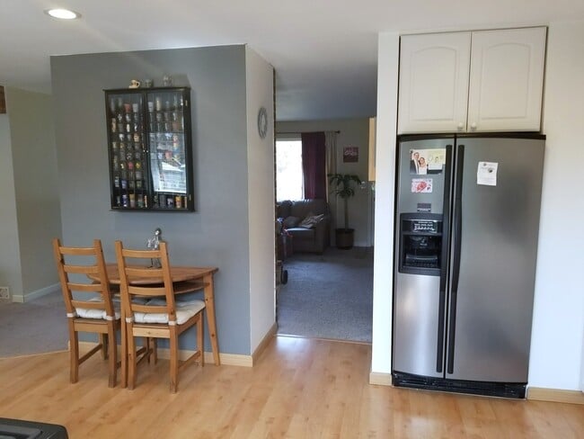 Photo - Kent east hill Ranch Rambler corner lot home, 3 bedroom 2 bath w/bonus room & large deck!