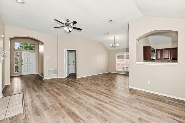 2809 Berry Hill