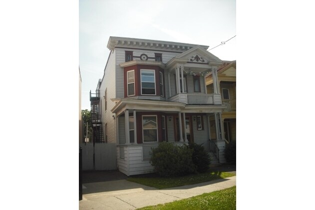 Photo - 228 Western Ave