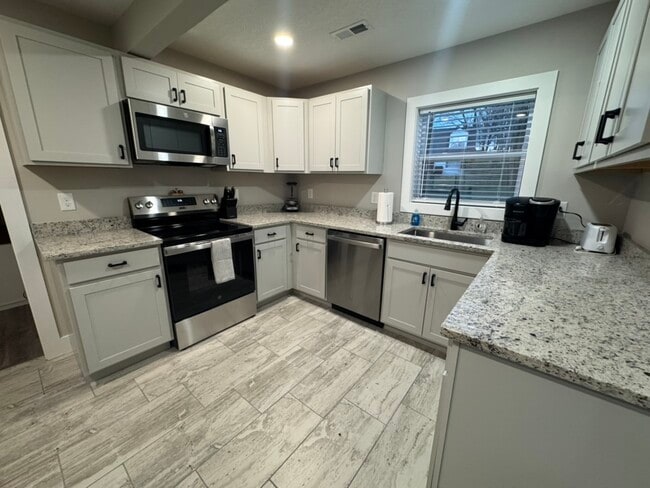 Photo - 4610 Meadow Ct