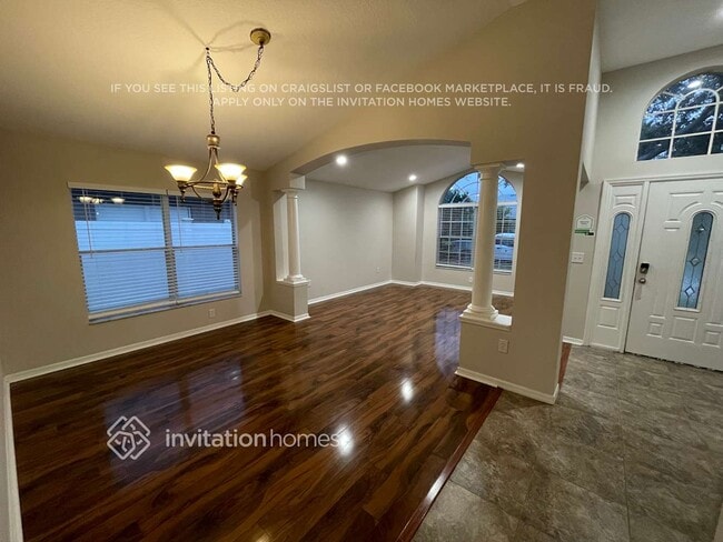 Photo - 1825 Leybourne Loop