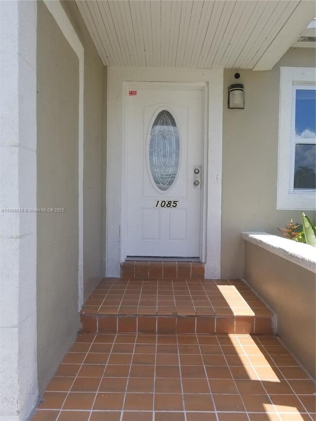 Photo - 1085 NW 133rd St