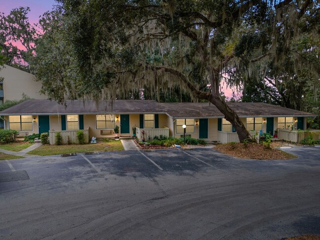 1 Bed / 1 Bath in SW Gainesville - 1 Bed / 1 Bath in SW Gainesville Condo