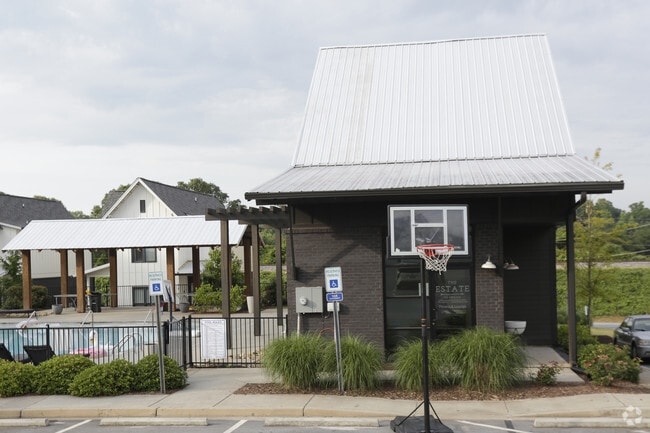 The District at Clemson | Student Housing
