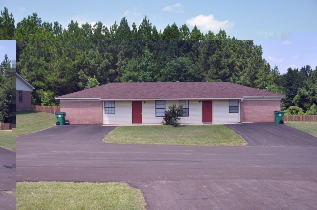 Photo - Willow Creek Apartments