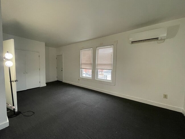 Photo - 3 Webster St Unidad 4