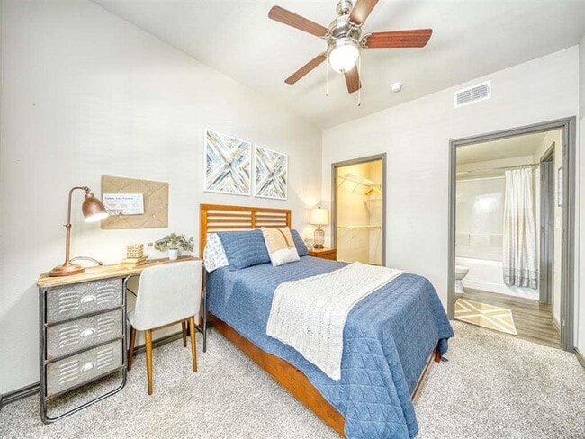 Photo - Blanco River Lodge