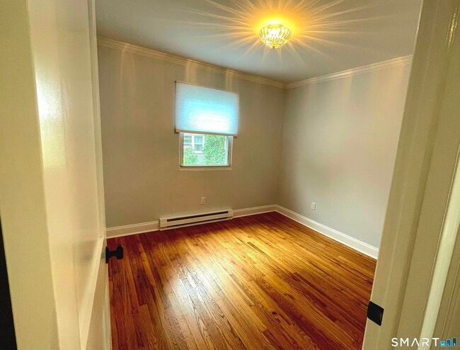 Photo - 9 Windell Pl Unit 9