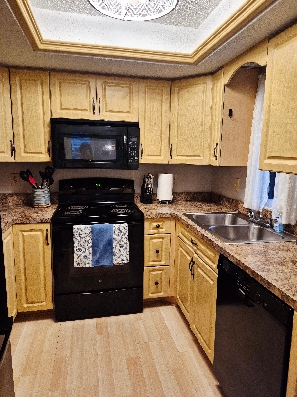 Photo - 19505 Quesada Ave Unidad EE103