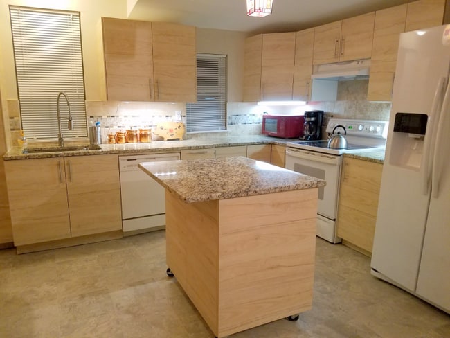 Photo - 1317 E 1st St Unidad 1