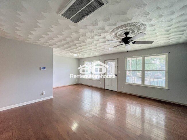 Photo - 711 Forbes St