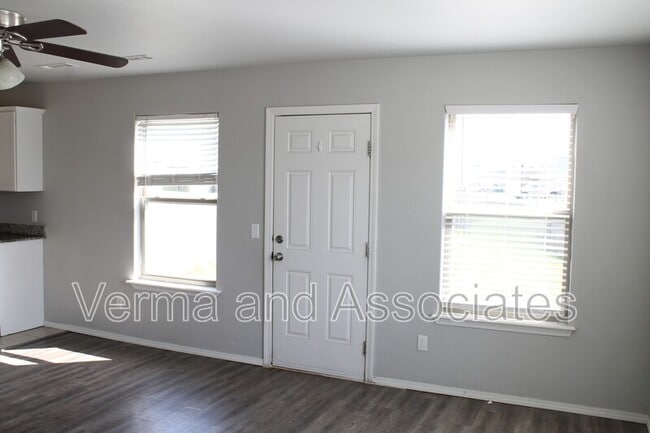 Photo - 5007 SW Fieldstone Blvd Unit 2