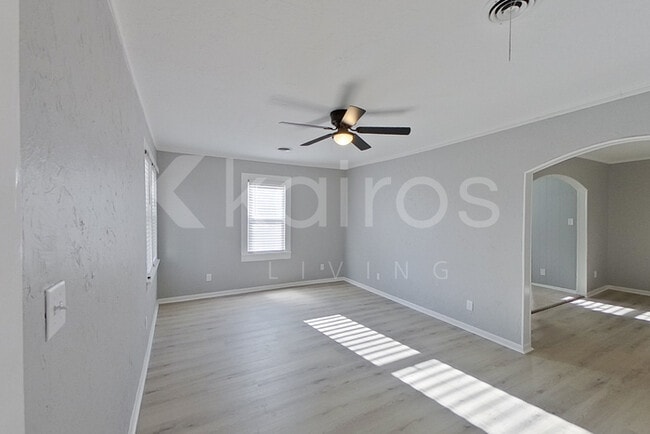 Photo - 411 Sunset Terrace