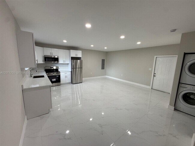 Photo - 17690 NE 19th Ave