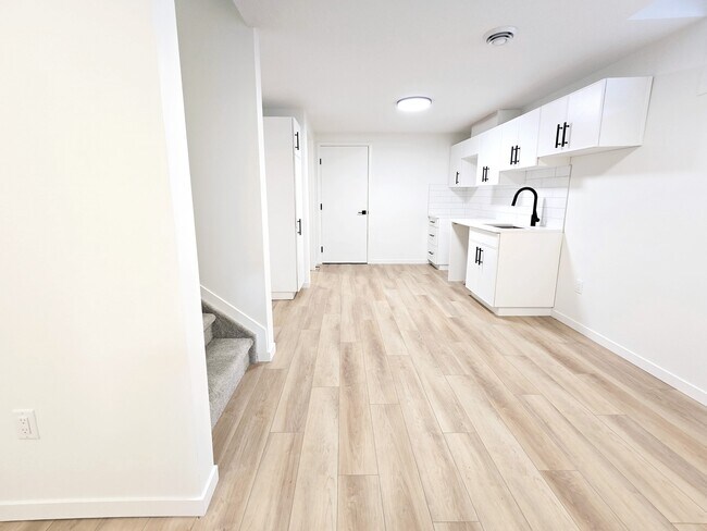 Photo - 11919-11955 55 St NW Unit BSMT 2