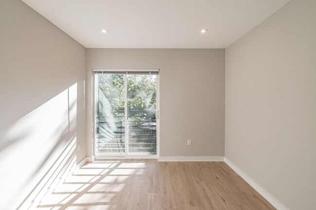 Photo - 1741 N 25th St Unit 3