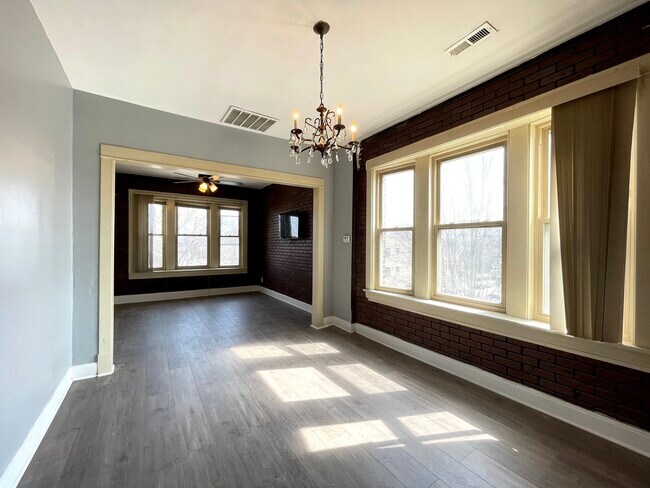 Photo - 3356 S Emerald Ave