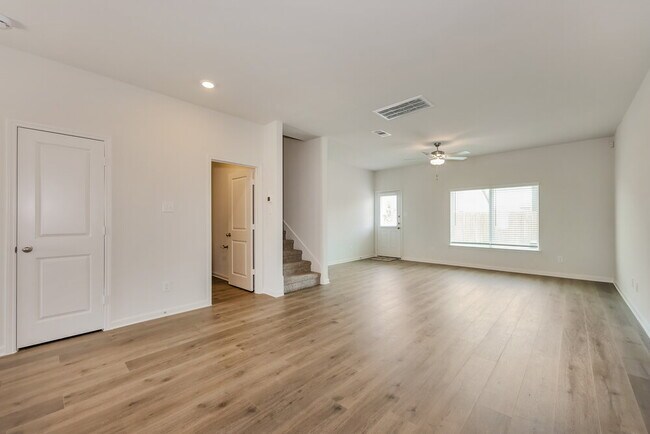 Photo - 9829 Teton Vis Dr