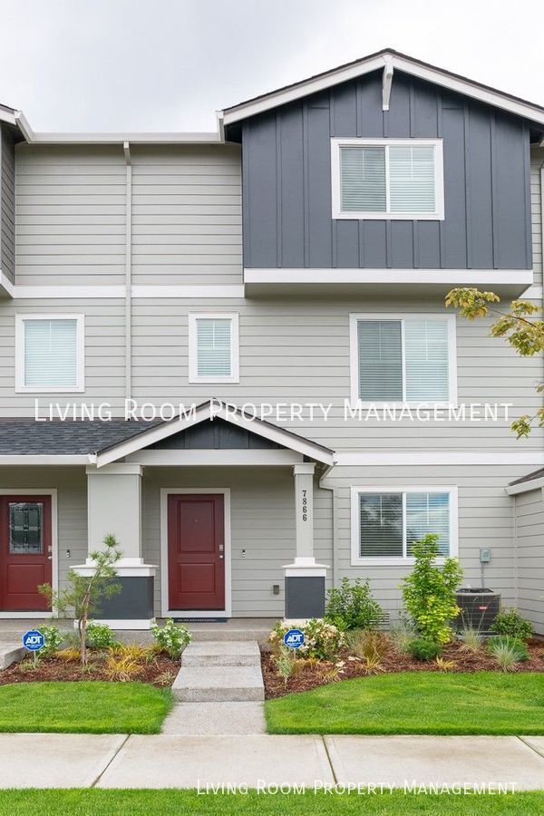 Photo - Spacious Townhome in Bethany with an Offic...