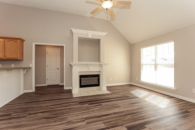 Photo - 5030 Betsy Ann Ave