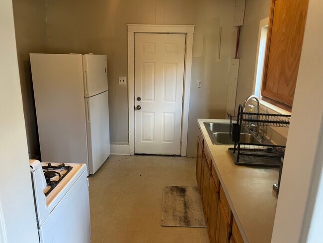 Photo - 250 Spencer St Unit 1