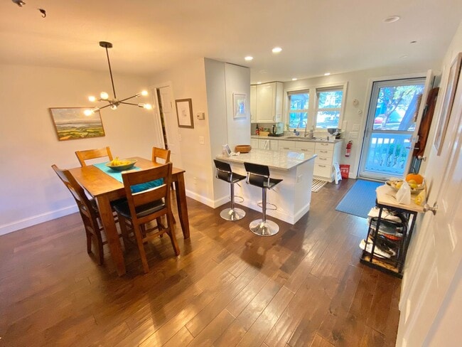 Photo - 3 Bedroom Home in South Burlington VT Avai...