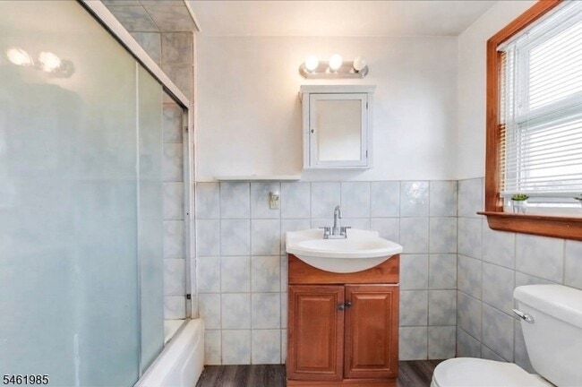 Photo - 327 Stover Ave