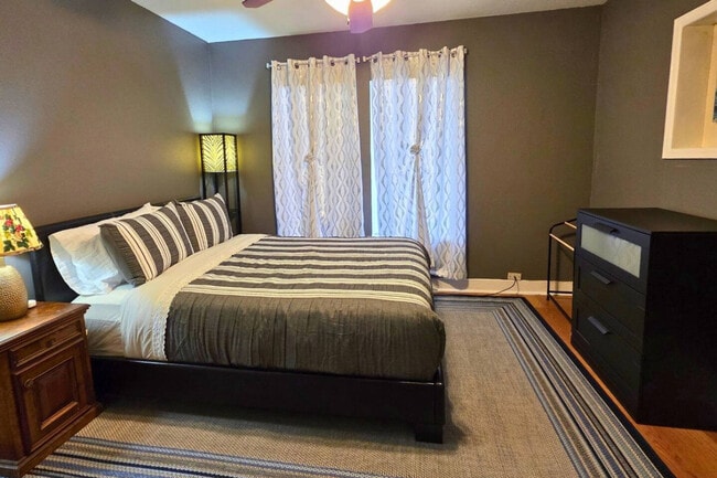 Photo - 132 N Estelle St Unit SI ID1526930P