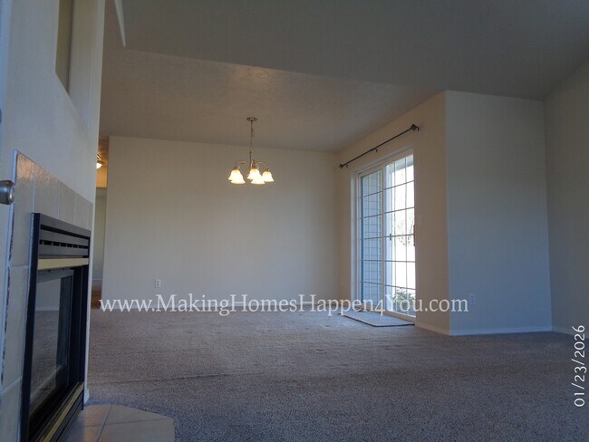 Photo - 7475 Parkplace Dr NE