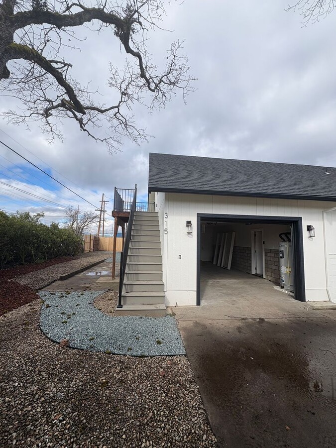 Photo - 315 N 1st St Unit 315 N 1st St