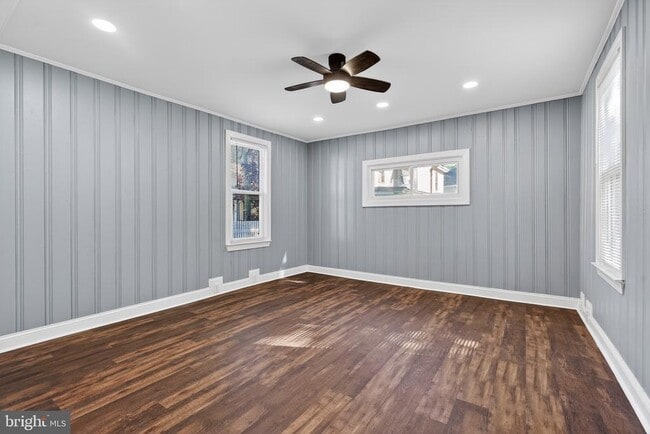 Photo - 136 5th Ave