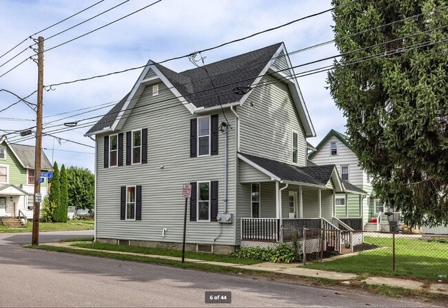 Photo - Stone Fortress Residential II, LLC Unidad 900 Meade St