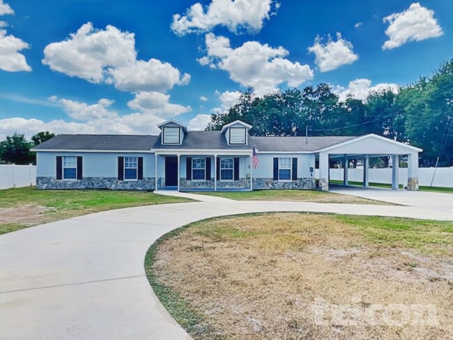 Photo - 7029 Symmes Rd