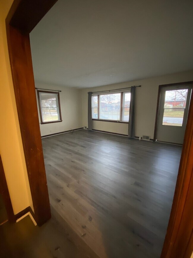 Photo - 3615 Placid Pl W