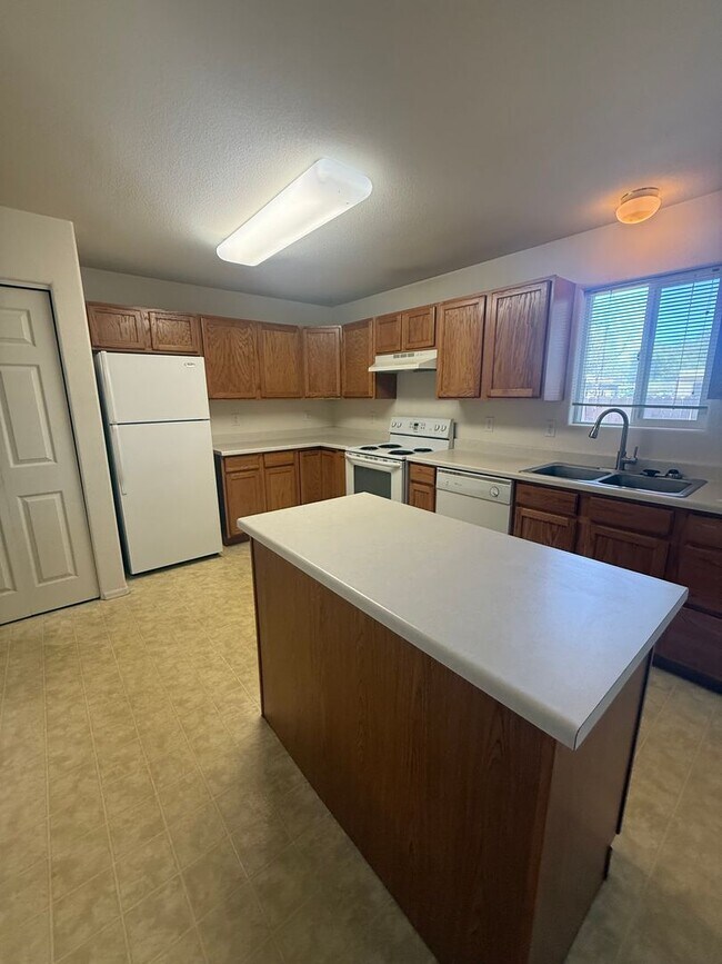 Photo - Condo for rent on Ellers Grove