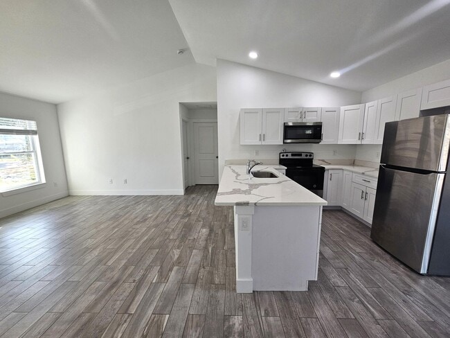 Photo - 2447 NW 5th St