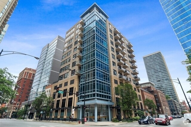 Building Photo - 101 W Superior St Unit 903 Rental