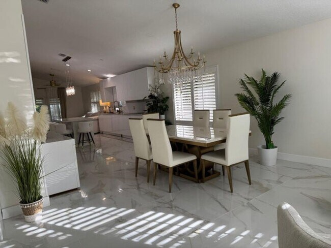 Photo - 544 NW 38th Ave