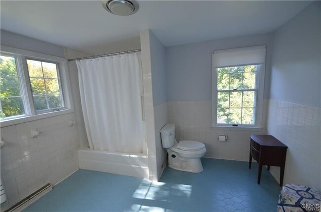 Building Photo - 6891 Woodchuck Hill Rd Rental