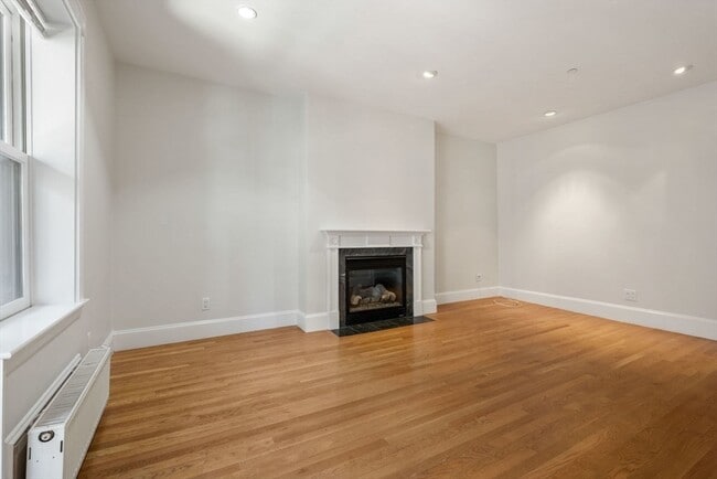 Photo - 70 Clarendon St Unit 2