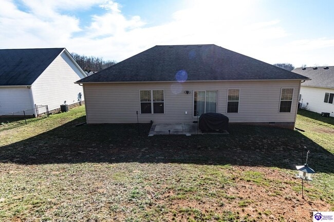 Photo - 114 Lowball Ln