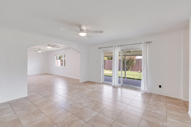 Terrific Old Town Scottsdale Rental!