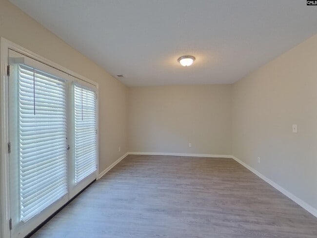 Photo - 134 Cottage Lake Way