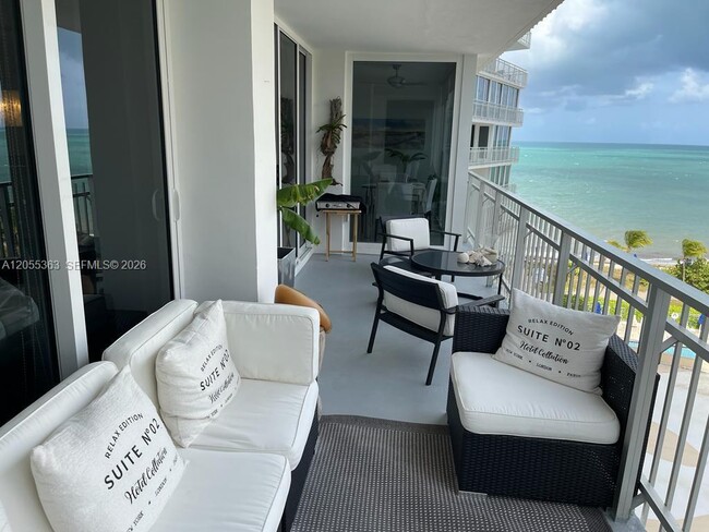Building Photo - 600 Grapetree Dr Unit 7CS
