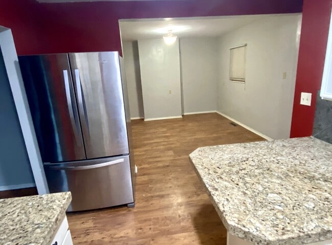 Photo - 447 N 600 E