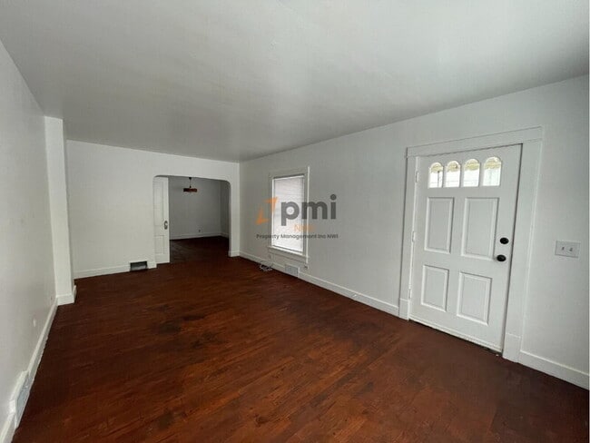 Building Photo - 807 Rose St Unit 807 1/2 Rose