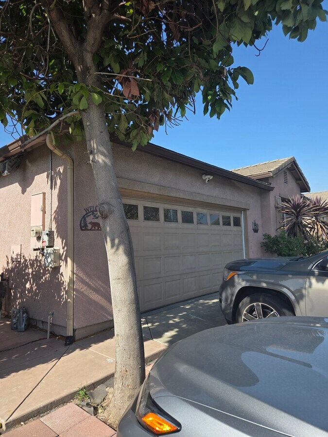 Photo - 3929 Anastasia Ln