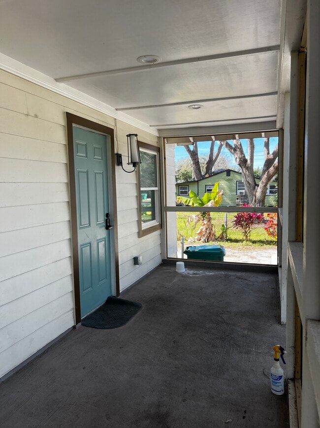 Photo - 224 W Cypress St