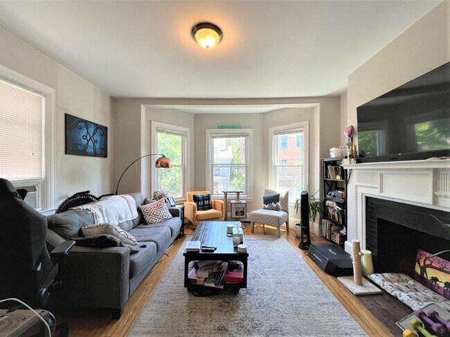 Photo - 63 Dana St Unidad 3